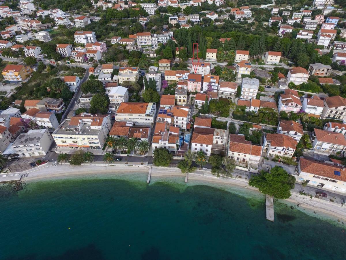 Apartments Knezovic Градац Экстерьер фото