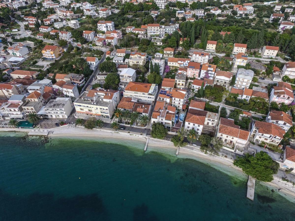 Apartments Knezovic Градац Экстерьер фото